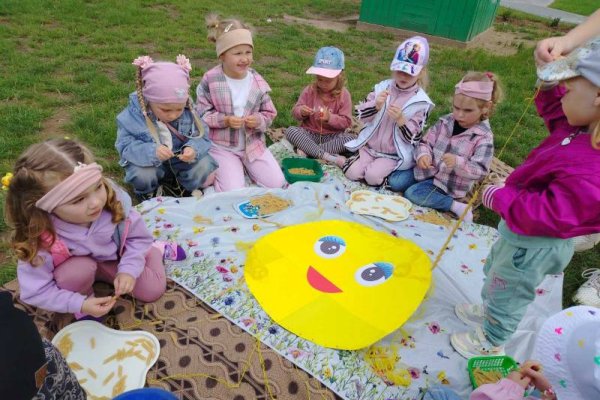  Лето раскрашено творчеством